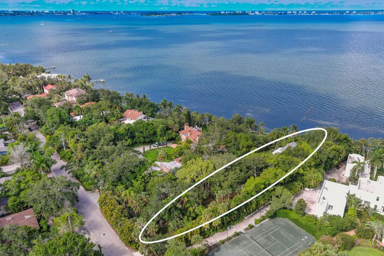 3301 Bay Shore Road, Sarasota, FL 34234 Photo