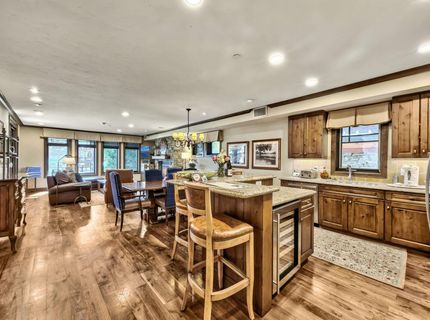 6750 N North Lake Boulevard, Tahoe Vista, CA 96148 Photo