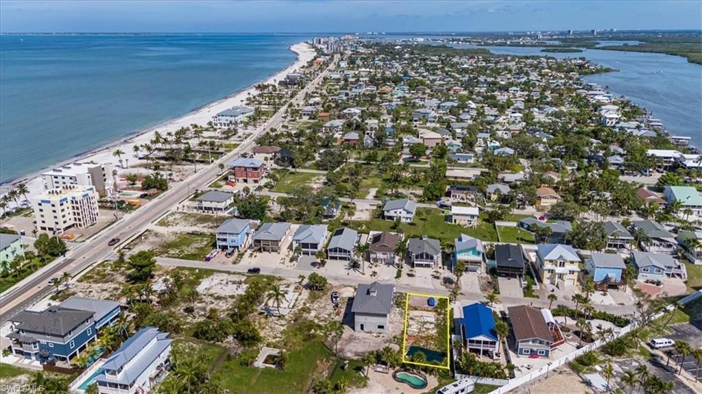 122 Gulfview Ave, Fort Myers Beach, FL 33931 Photo