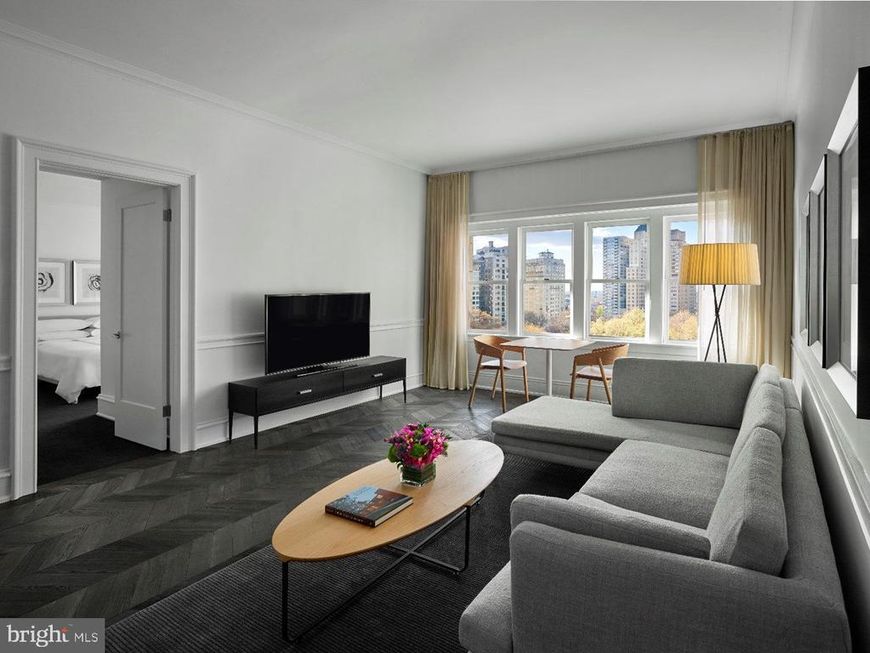 135 S 18th Street, Unit PLATINUM2B, Philadelphia, PA 19103 Main Photo