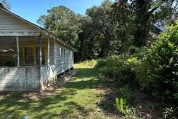 113 Graham Lane photo 4