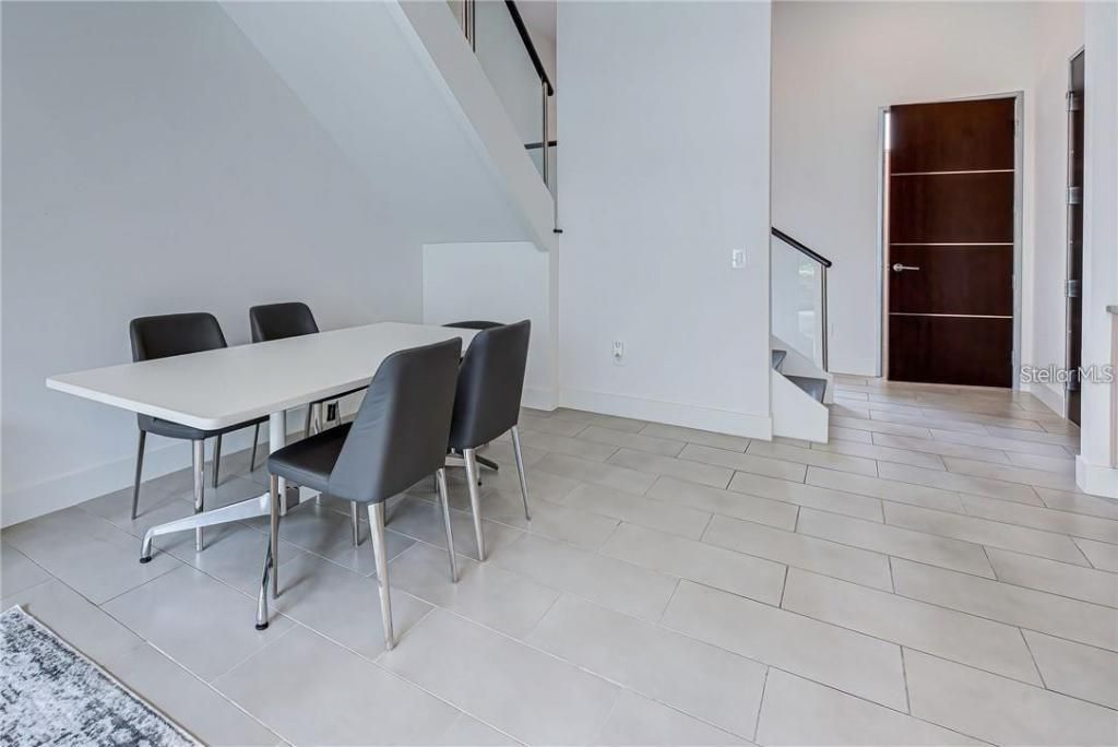 212 Cosmopolitan Court, Sarasota, FL 34236 Photo