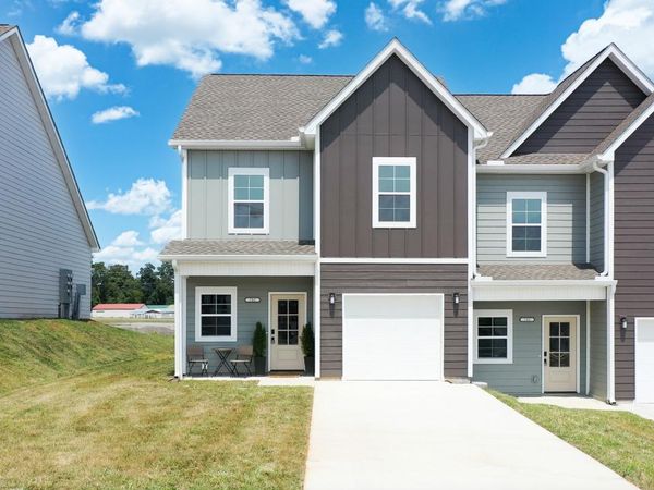 705 S Wall St, Shelbyville, TN 37160