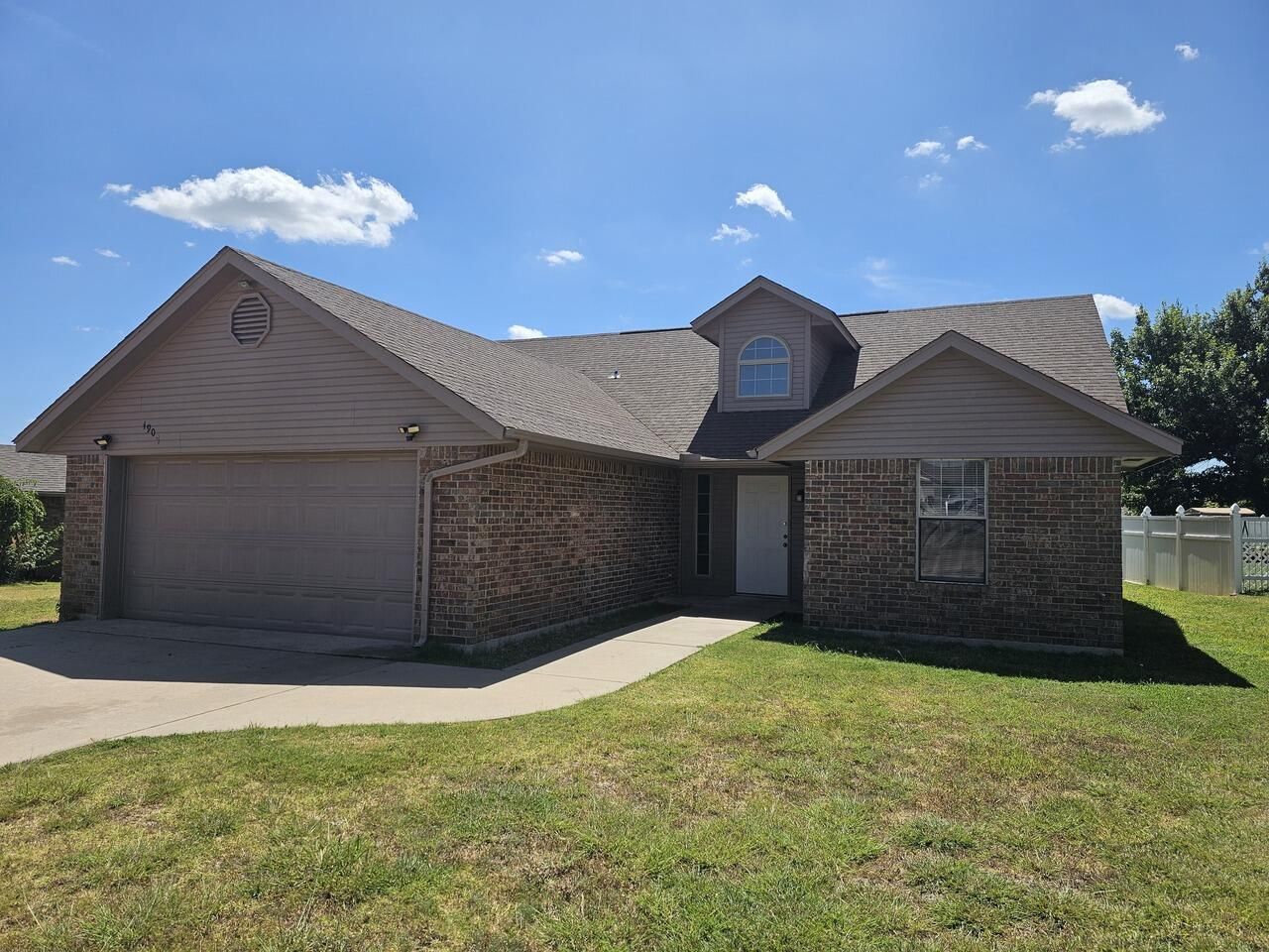 4907 SE Randolph Rd, Lawton, OK 73501 Main Photo