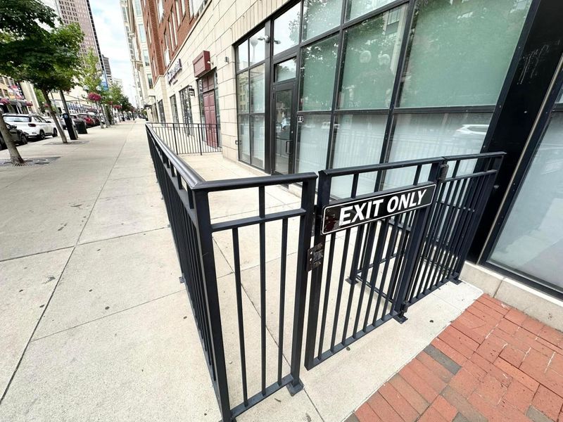 190 S High Street, Columbus, OH 43215 Photo 3