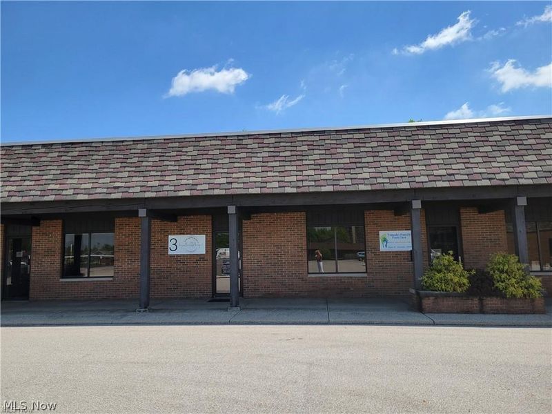 105 5th Street SE, Unit 3, Barberton, OH 44203 Photo 3