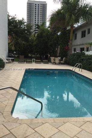 520 Orton Ave, Unit 201, 204,, Fort Lauderdale, FL 33304 Photo