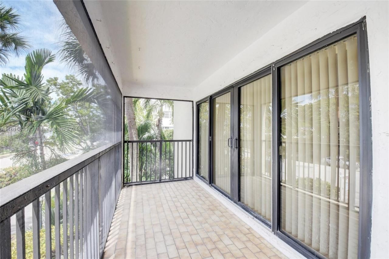 520 Orton Ave, Unit 201, 204,, Fort Lauderdale, FL 33304 Photo