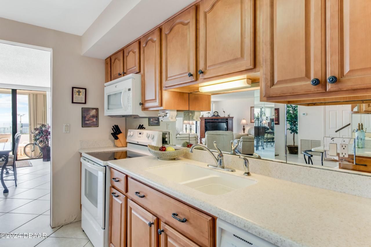 901 S Atlantic Avenue, Unit 102, Ormond Beach, FL 32176 Photo