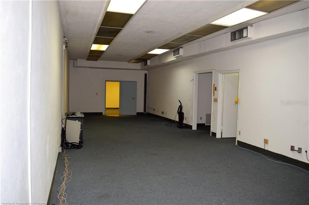 2 W Main Street, Avon Park, FL 33825 Photo