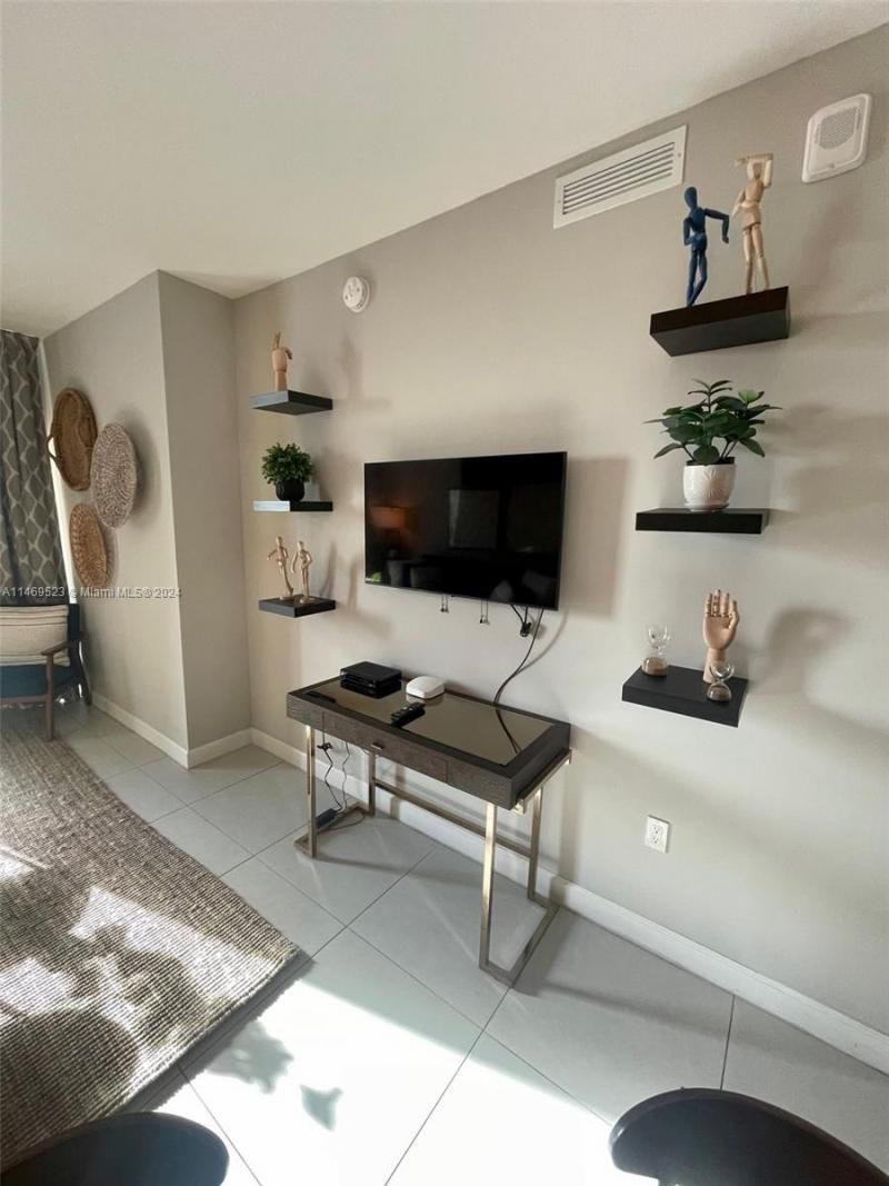 5350 NW 84th Ave, Unit 1514, Doral, FL 33166 Photo