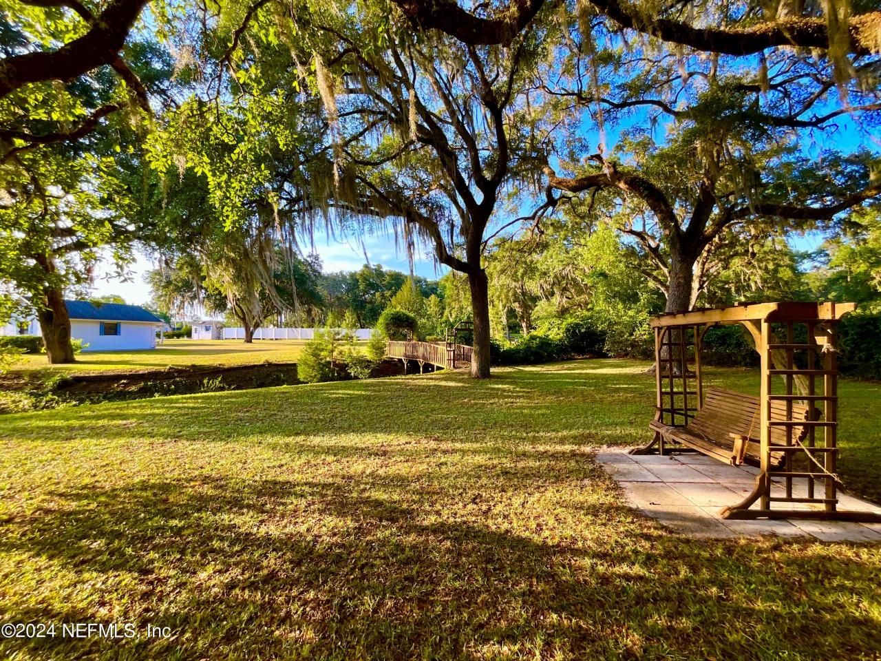 7205 NE 61st Avenue Road, Silver Springs, FL 34488 Photo