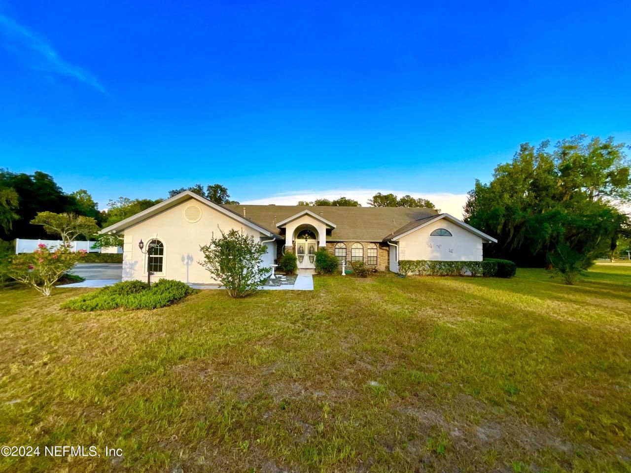 7205 NE 61st Avenue Road, Silver Springs, FL 34488 Photo