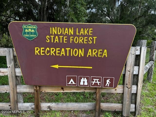 7205 NE 61st Avenue Road, Silver Springs, FL 34488 Photo