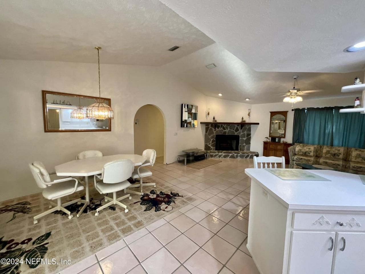 7205 NE 61st Avenue Road, Silver Springs, FL 34488 Photo