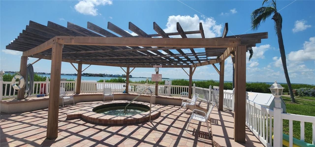 6219 Palma Del Mar Boulevard S, Unit 206, Saint Petersburg, FL 33715 Photo