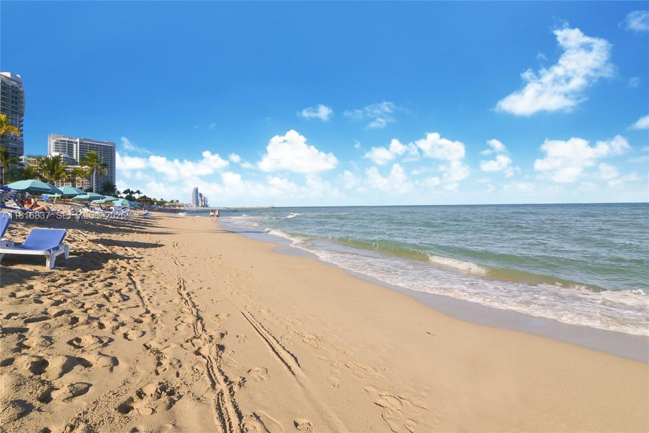 9273 Collins Ave, Unit 507, Surfside, FL 33154 Photo