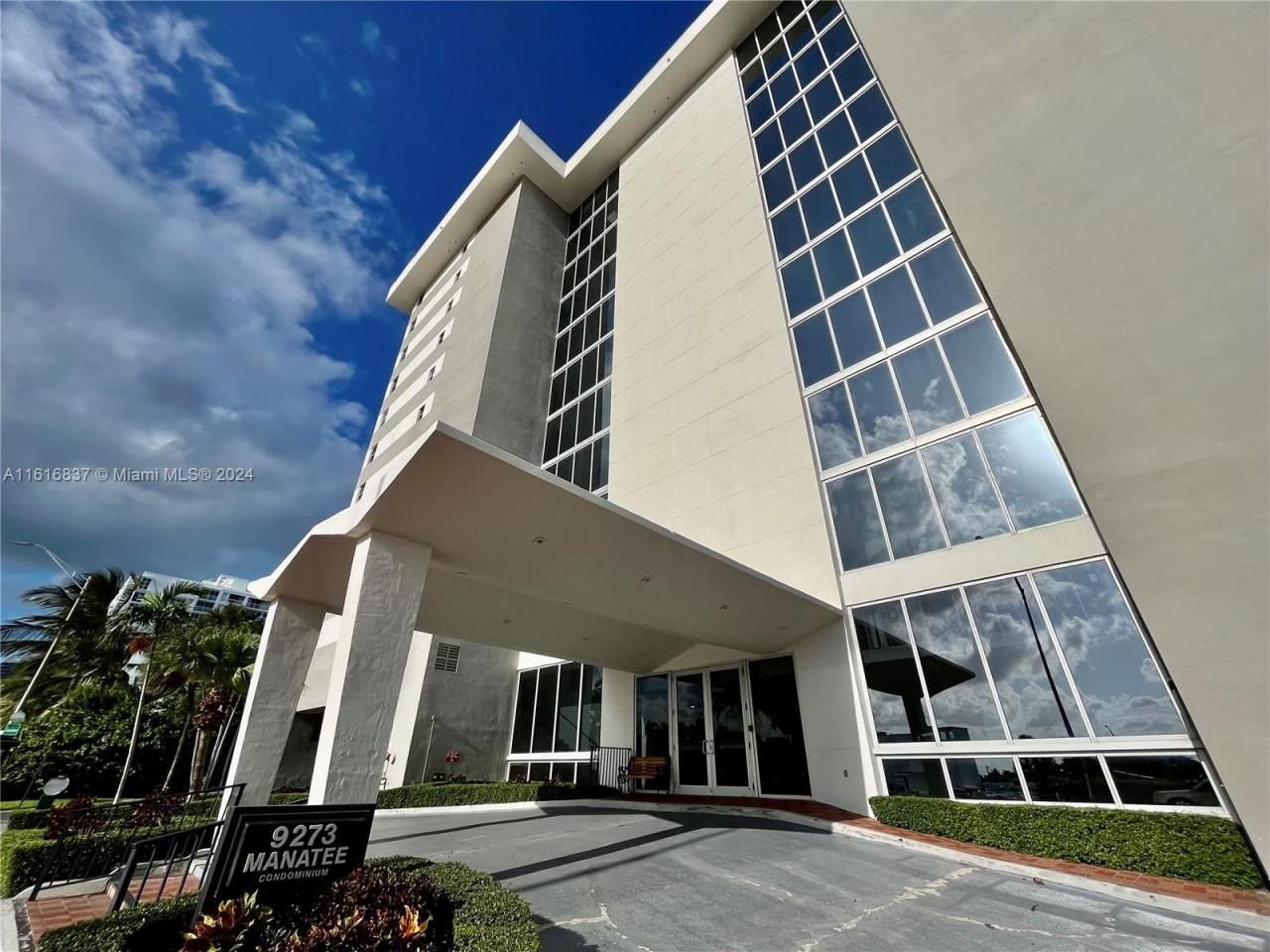 9273 Collins Ave, Unit 507, Surfside, FL 33154 Photo