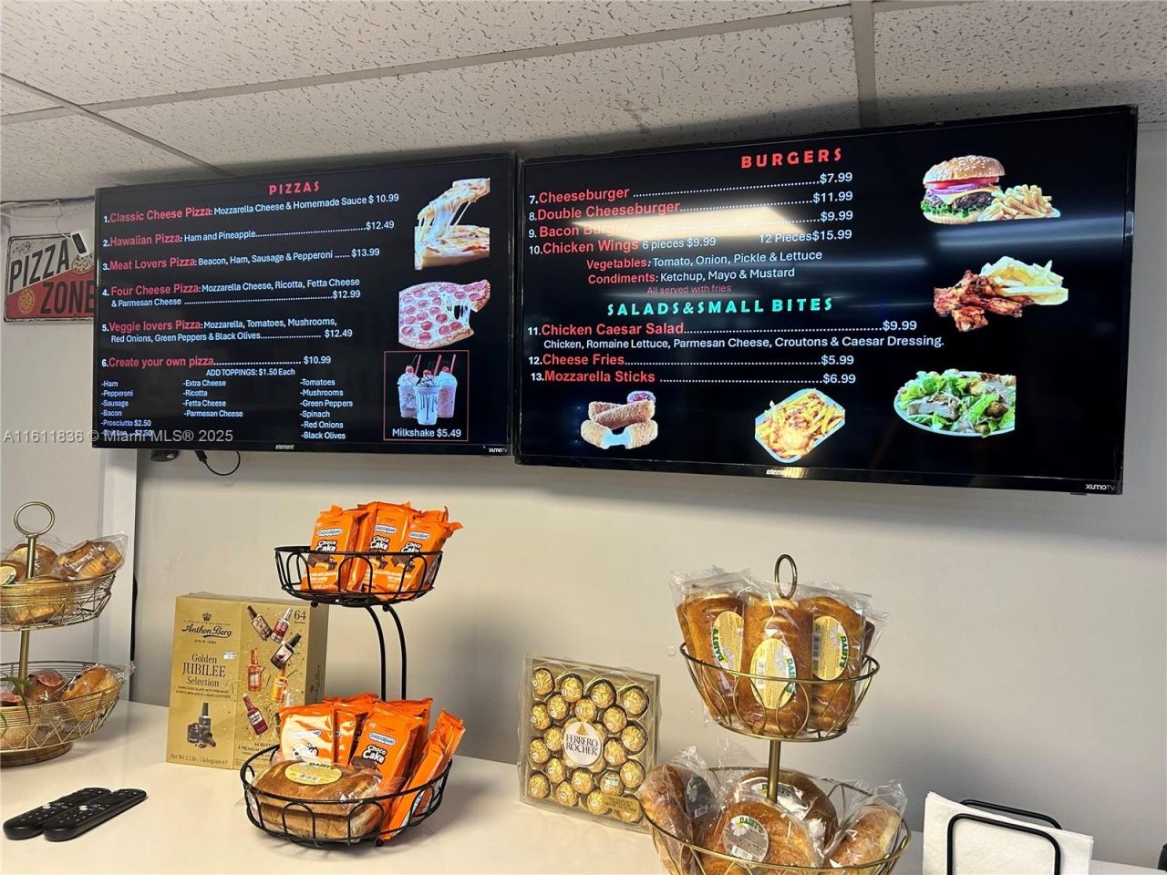 7601 E Treasure Dr, North Bay Village, FL 33141 Photo