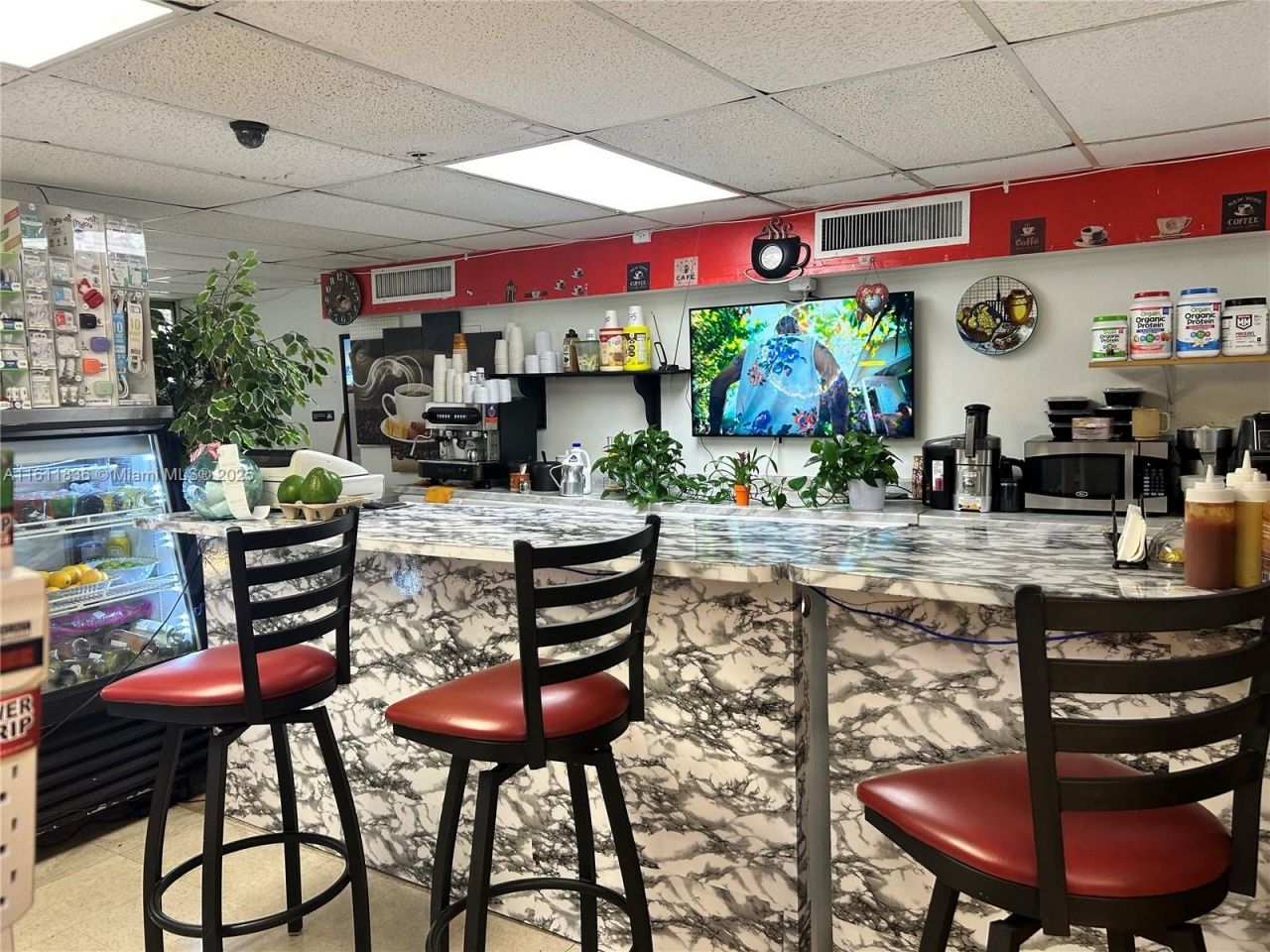 7601 E Treasure Dr, North Bay Village, FL 33141 Photo