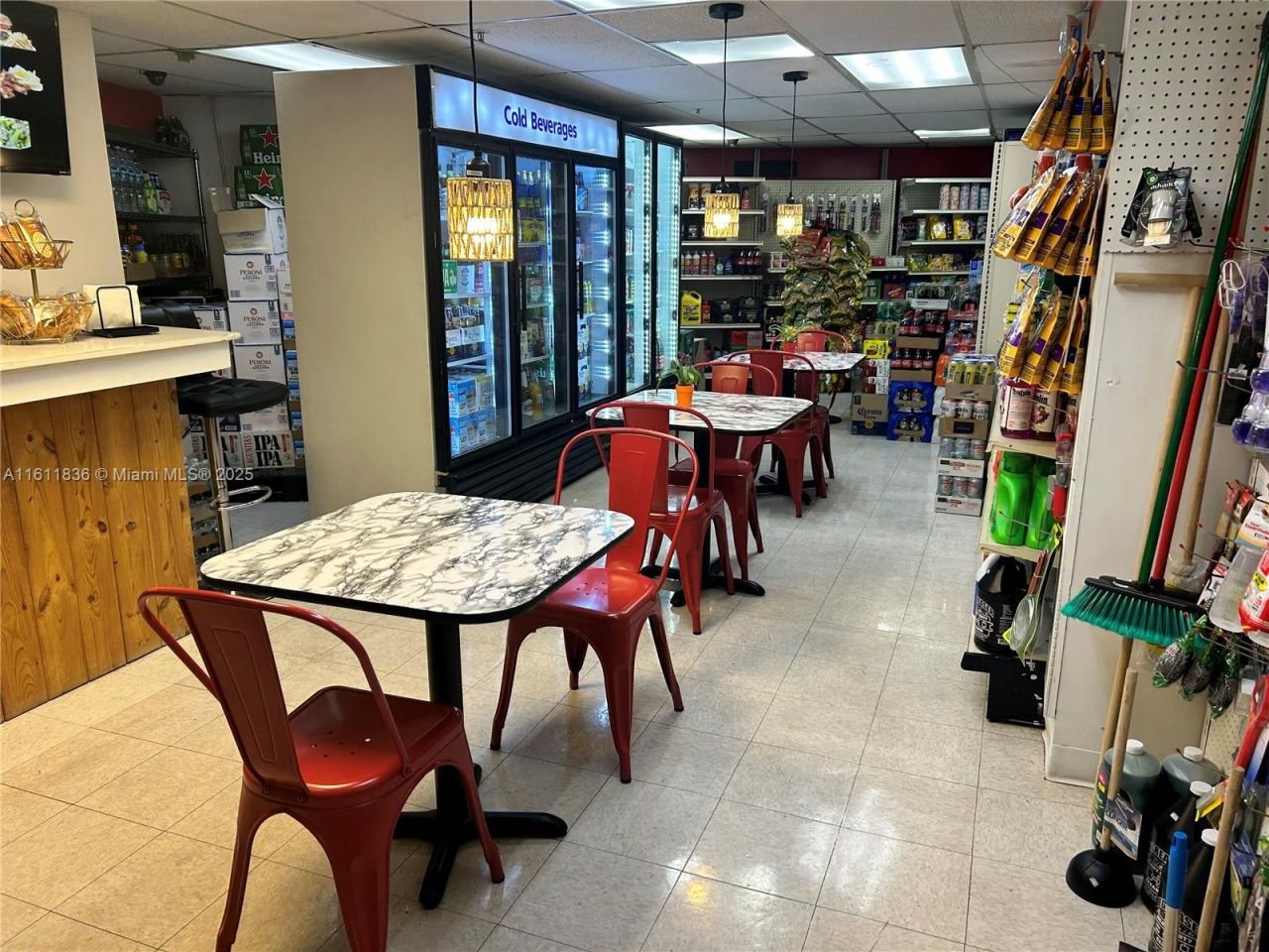 7601 E Treasure Dr, North Bay Village, FL 33141 Photo