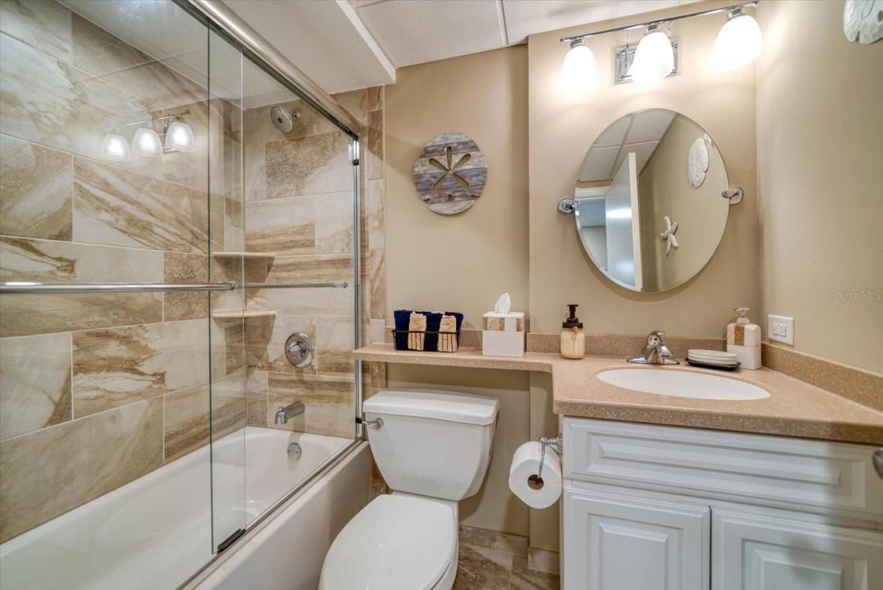 450 S Gulfview Boulevard, Unit 704, Clearwater Beach, FL 33767 Photo