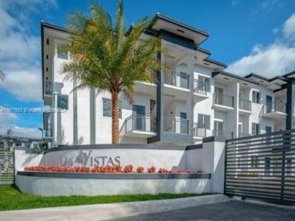 7945 W 2nd Ct, Unit 102, Hialeah, FL 33014