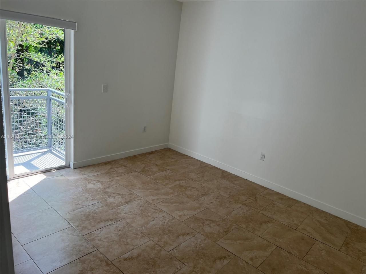 7945 W 2nd Ct, Unit 102, Hialeah, FL 33014 Photo