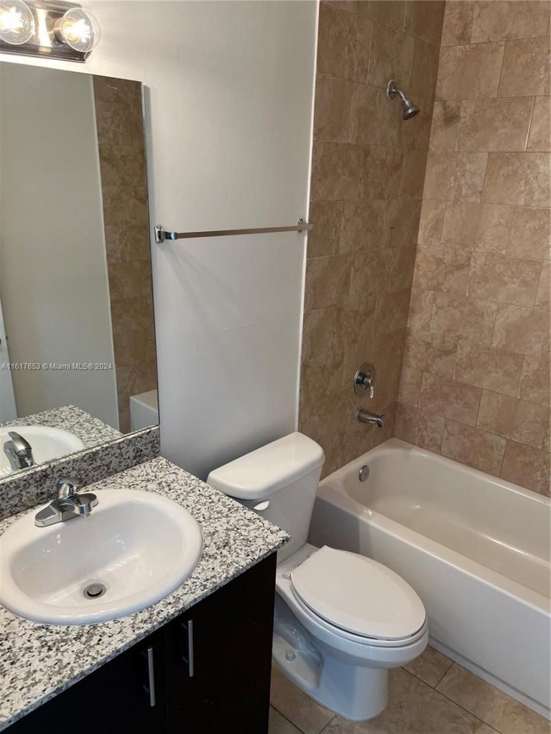 7945 W 2nd Ct, Unit 102, Hialeah, FL 33014 Photo