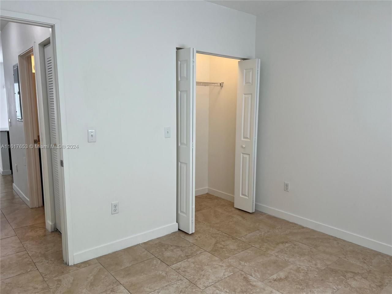 7945 W 2nd Ct, Unit 102, Hialeah, FL 33014 Photo