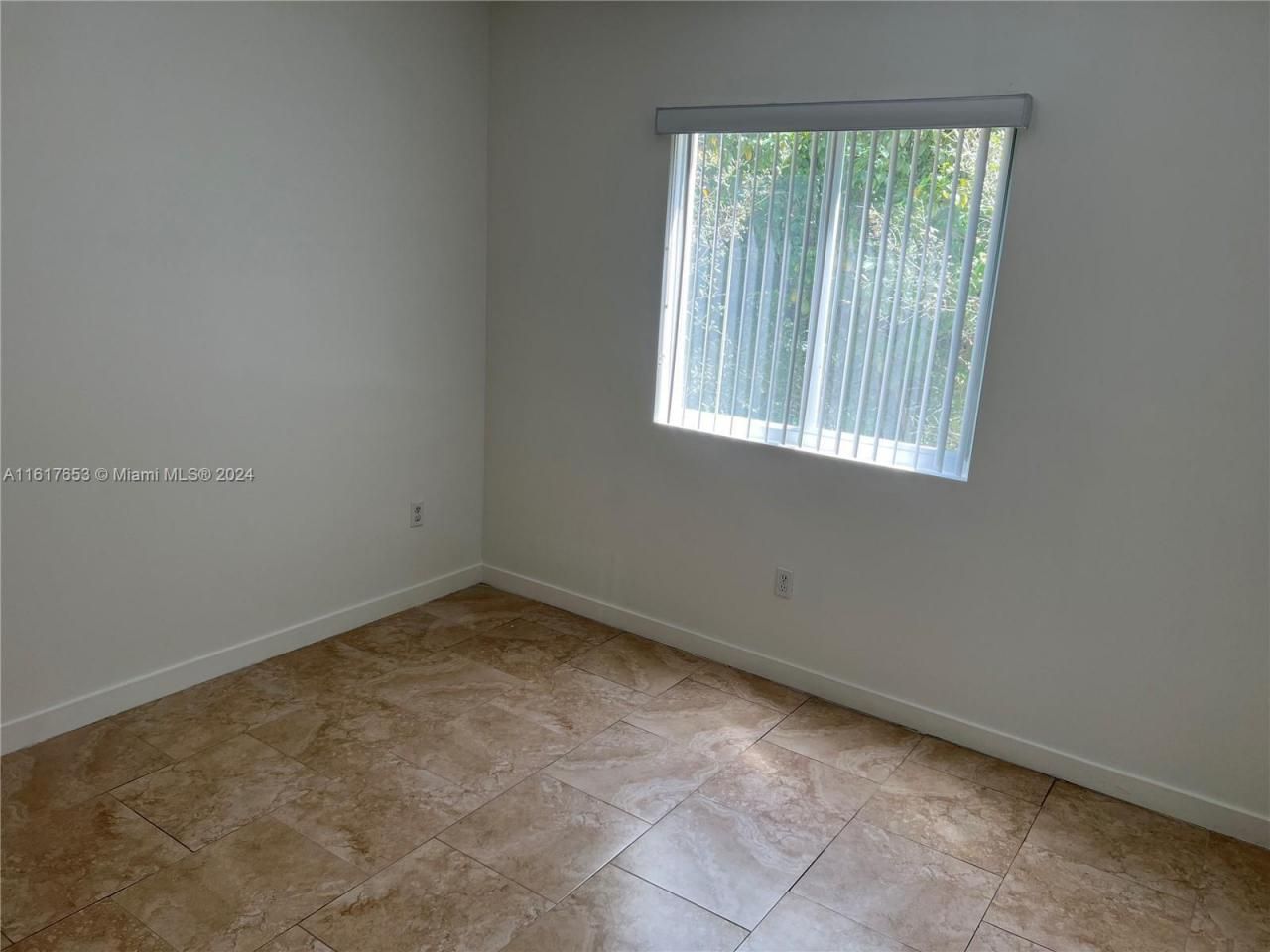 7945 W 2nd Ct, Unit 102, Hialeah, FL 33014 Photo