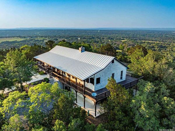 38 Seewald Rd, Boerne, TX 78006