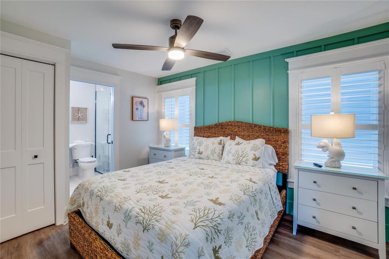 2102 Avenue B, Bradenton Beach, FL 34217 Photo