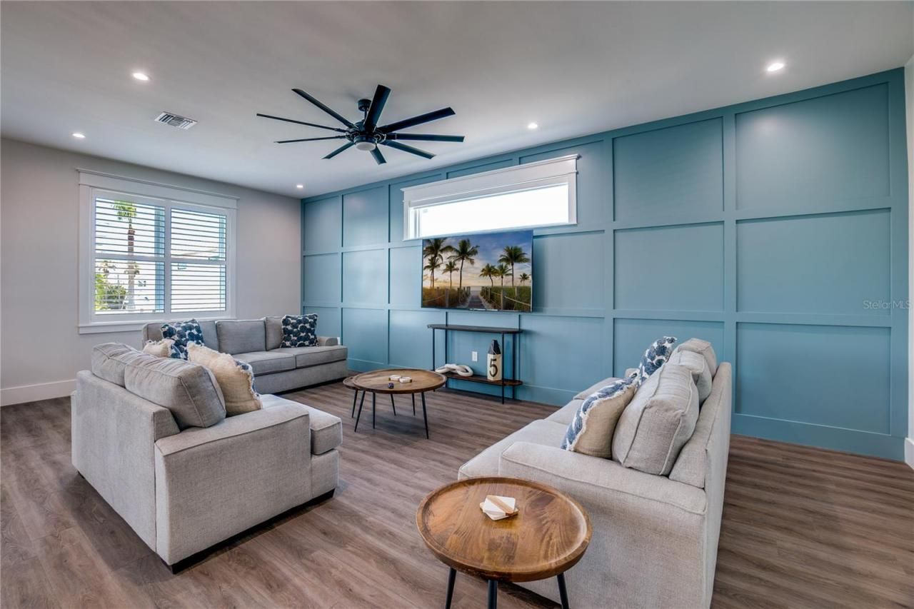 2102 Avenue B, Bradenton Beach, FL 34217 Photo