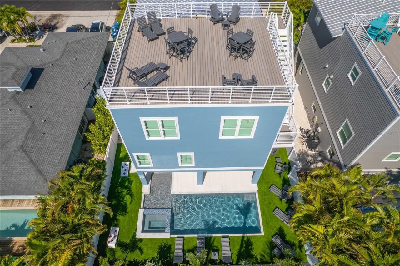 2102 Avenue B, Bradenton Beach, FL 34217 Photo