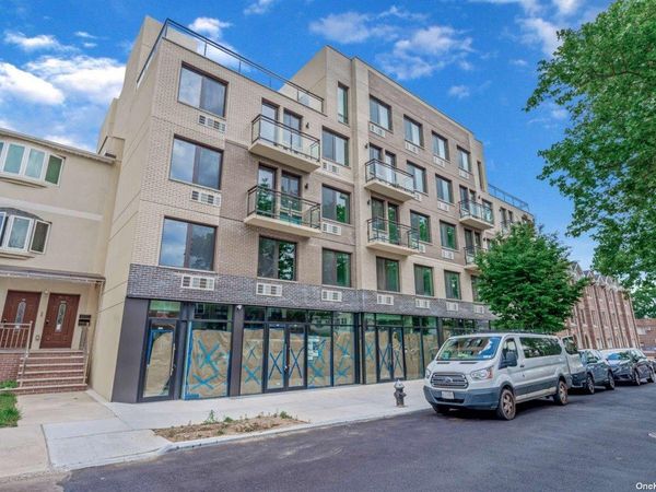 163-07 72 Avenue, Unit 4E, Fresh Meadows, NY 11365