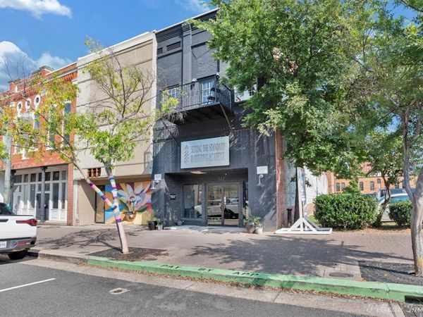 711 Texas Street, Shreveport, LA 71101