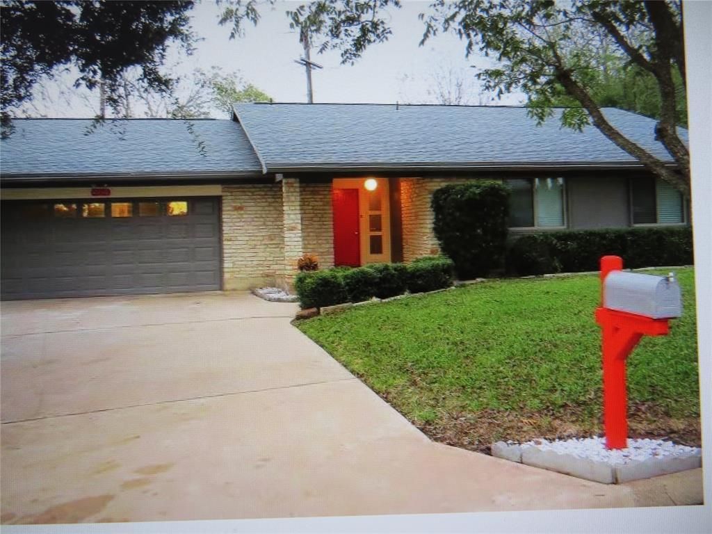 404 San Gabriel Blvd, Georgetown, TX 78628 Main Photo