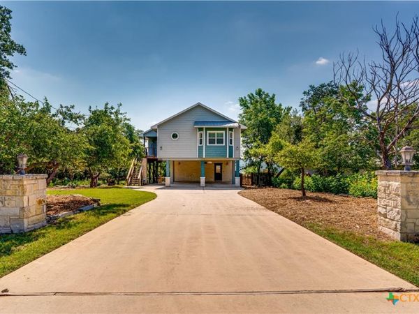 420 Lake Forest, Canyon Lake, TX 78133