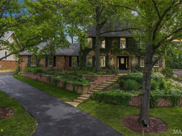 14260 Cedar Springs Drive, Town and Country, MO 63017