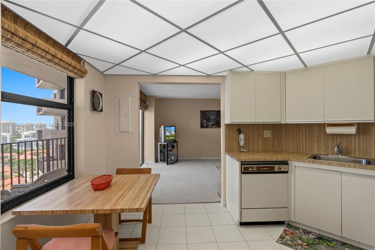 18181 NE 31st Ct, Unit 2202, Aventura, FL 33160 Photo