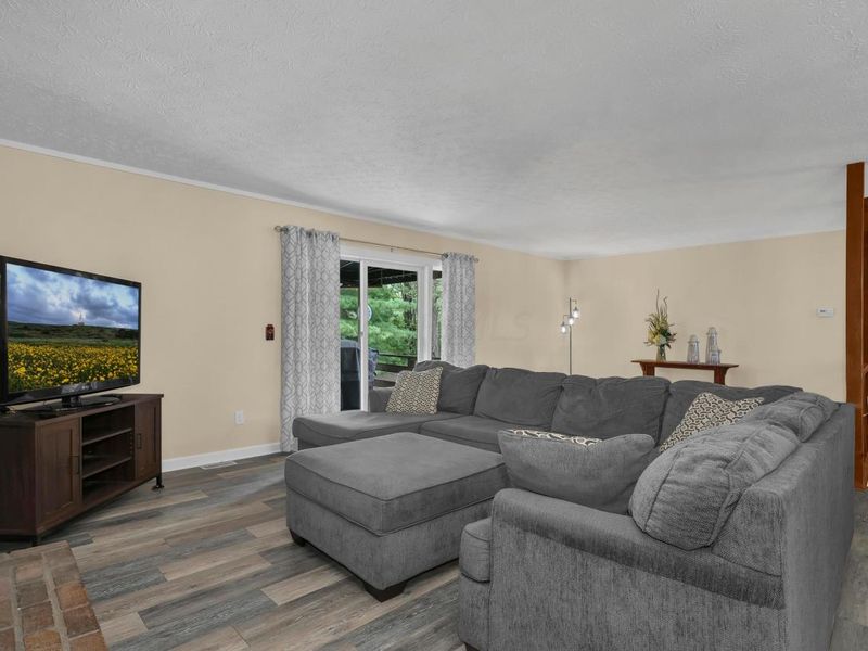 1060 S Watkins Road, Alexandria, OH 43001 Photo 14