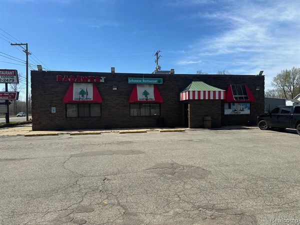 4018 CORUNNA Road, Flint, MI 48532