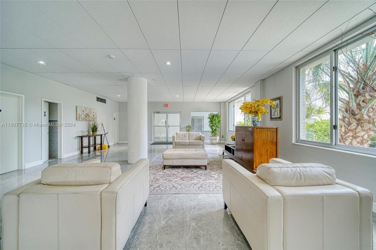 9700 E Bay Harbor Dr, Unit 508, Bay Harbor Islands, FL 33154 Photo