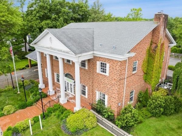 855 Mountain Ave, Mountainside, NJ 07092