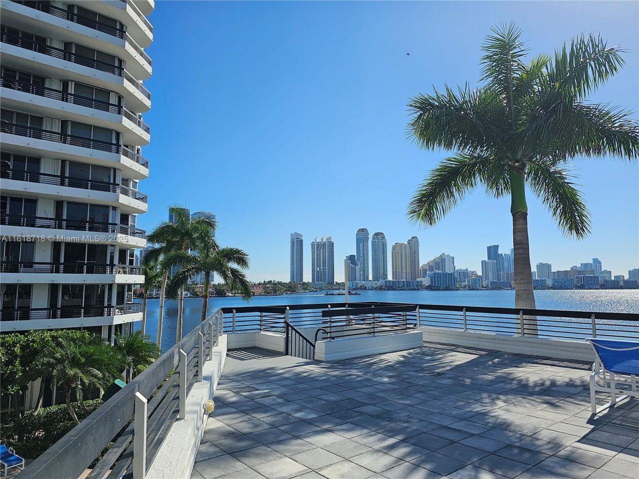 3600 Mystic Pointe Dr, Unit 1607, Aventura, FL 33180 Photo