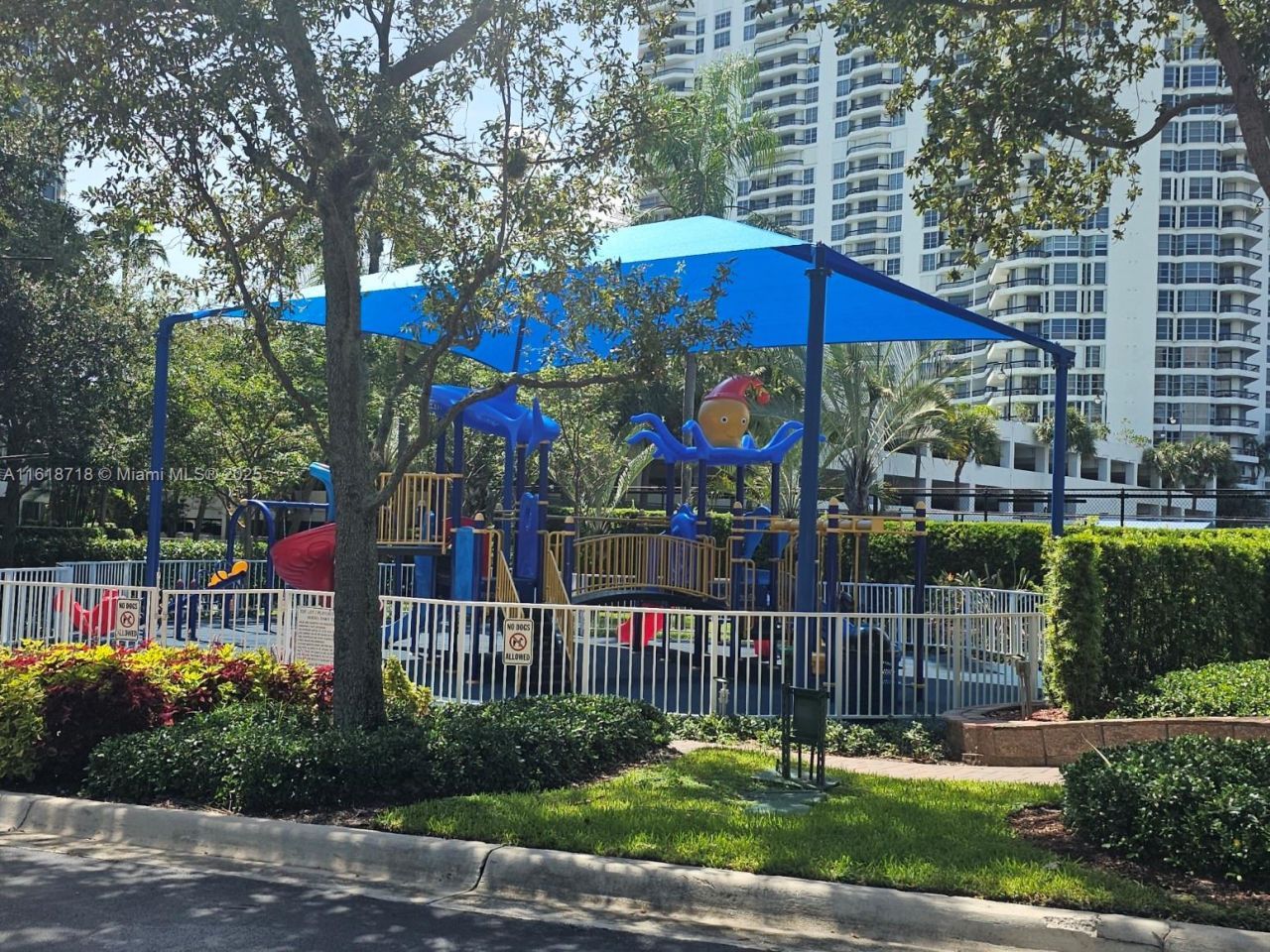 3600 Mystic Pointe Dr, Unit 1607, Aventura, FL 33180 Photo