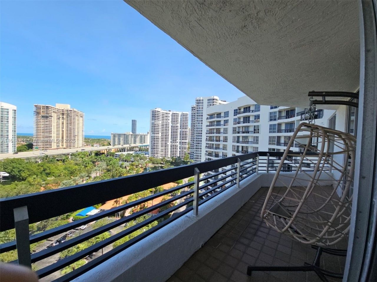 3600 Mystic Pointe Dr, Unit 1607, Aventura, FL 33180 Photo