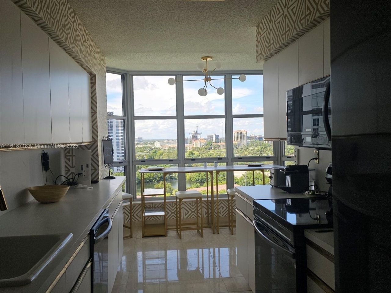 3600 Mystic Pointe Dr, Unit 1607, Aventura, FL 33180 Photo