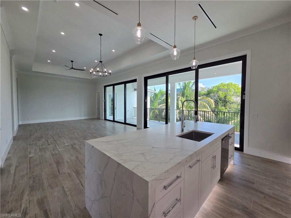 231 1st St, Bonita Springs, FL 34134 Photo